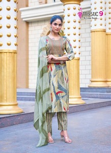 ชุด georgette kurti ของผู้หญิงชุดชาติพันธุ์ที่ทันสมัยสวมใส่สบายกางเกงที่เข้ากันฟรีริ้วรอยแห้งเร็วย้อนกลับได้ - Product Image 2