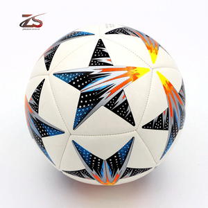 Balón de partido tamaño 5 con logotipo personalizado fútbol partido original hecho en Pakistán - Product Image 2
