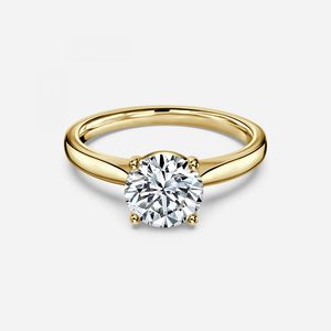 Anillo de compromiso de diamante Moissanite solitario de corte brillante VVS1 de color DEF de 2 TCW y 7,33 gramos chapado en oro de 18 quilates para mujer - Product Image 1