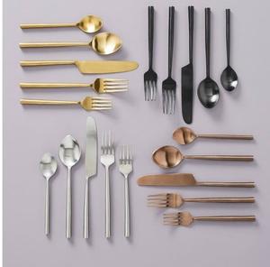 Juego de cubiertos de cuchara de latón macizo de diseñador Juego de Cubiertos de Calidad exclusiva de color dorado Juego de cubiertos a un precio asequible - Product Image 1