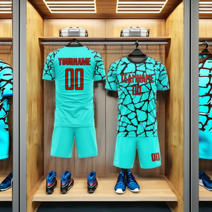 ผู้ผลิตตามสั่งนำเสนอชุดฟุตบอลแบบระบายอากาศได้ดี ผลิตจากโพลีเอสเตอร์ 100% ด้วยเทคนิคการพิมพ์แบบซับลิเมชั่น พร้อมผ้าที่แห้งเร็ว สำหรับการจัดจำหน่ายทั่วโลก - Product Image 1