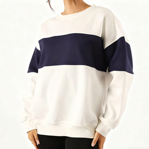 Sweat-shirt décontracté en coton tricoté uni pour femme, doublé polaire écologique, avec manches chauve-souris et logo frontal - Product Image 2