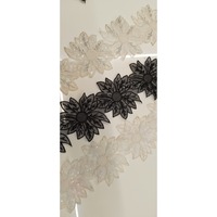 Dentelle en tulle de coton brodée, durable et écologique, fabriquée à la machine, dentelle Honey pour la vente en gros de textiles de vêtements à grande échelle
