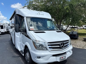 Caravane pliante imperméable L-e-i-s-u-r-e T-r-<span class=keywords><strong>a</strong></span>-v-e-l U-n-i-t-y U24MB d'occasion <span class=keywords><strong>2017</strong></span>, prête à la vente - Product Image 3