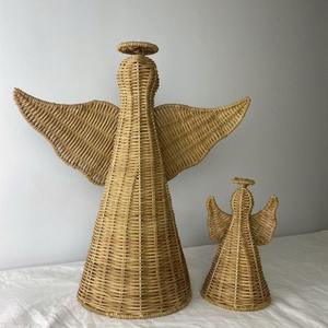 Sisu 2025 Ángel de Navidad de Ratán, Elegante Elemento Decorativo para Adorno Festivo del Hogar - Product Image 4