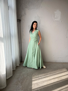 Vestido caftán de lino informal hecho a mano patrón sólido simple Maxi Kimono vestido cruzado sin mangas con forro de algodón y dobladillo acampanado - Product Image 3