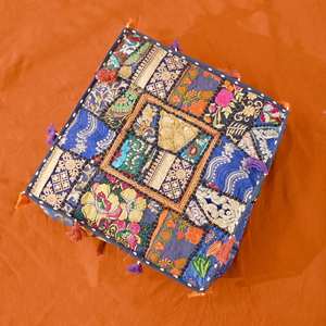 Cojines de suelo bohemios Funda de cojín decorativa Sari Patchwork Cojín - Product Image 2