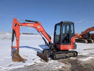 รถขุดขนาดเล็ก Kubota KX033-4 ปี 2017 : รถขุดขนาดกะทัดรัด 3 ตัน ประสิทธิภาพสูง พร้อมระบบไฮดรอลิกขั้นสูง - Product Image 3