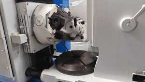 Máquina de Engranajes de Alta Resistencia para Producción Industrial de Engranajes, Corte de Dientes de Alta Precisión, Funcionamiento Eficiente, Uso a Largo Plazo - Product Image 4