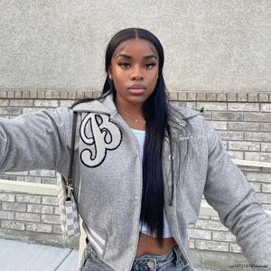 Veste universitaire personnalisée avec logo brodé en 3D Fabricant de vestes Letterman pour femmes Vente en gros Veste universitaire coupe-vent OEM - Product Image 3