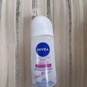 COMPRO ORIGINAL Nivea Aclarado 4 Pack (blanqueamiento) Roll on antitranspirante Efecto Satén 50ML - Product Image 4