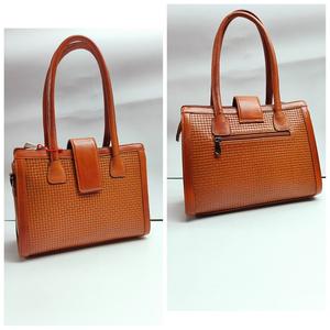 Bolso de hombro de cuero de moda sofisticado para mujer Material duradero con aspecto elegante para eventos diarios y formales de la India - Product Image 6