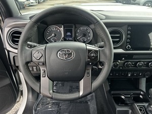 Toyota Tacoma TRD Sport Usada en Venta, Cuero, Cámara Trasera, Emisión Euro III, 8L - Product Image 2