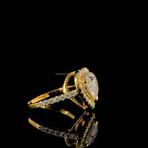 Anillo Halo de diamante en forma de corazón de 3 quilates para mujeres hermosas elaborado en plata de ley 925 con diamante VVS moissanite El mejor regalo - Product Image 4