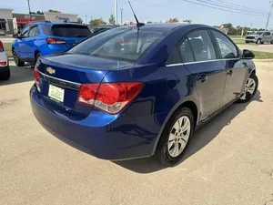 Usado 2012 Chevrolet Cruze LS - Product Image 3