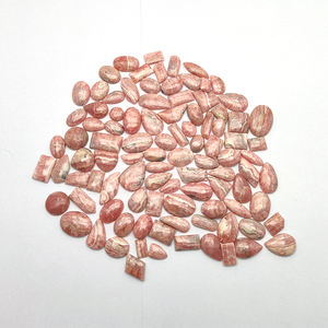 โรโดโครไซต์สีชมพูธรรมชาติ ขนาด 10-20 มม. รูปทรงสี่เหลี่ยมรี รูปทรงหยดน้ำ คาโบชอง น้ำหนัก 215.74 กรัม ล็อต Iroc Sales ฟรีค่าจัดส่ง รูปทรงคละแบบ อัญมณีเม็ดเดี่ยว - Product Image 6