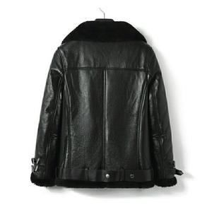 Chaqueta de cuero de piel sintética gruesa para hombre con cierre de cremallera estilo callejero abrigo de invierno a prueba de viento patrón de letras teñidas lisas - Product Image 3