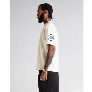 Camiseta de manga corta Shaka Wear para hombre, camiseta de gran tamaño recortada de peso pesado, camisetas holgadas de moda con cuello redondo y logotipo estampado para hombre - Product Image 4