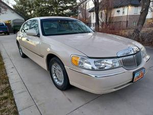 LINCOLN TOWN 2001 USADO, VOLANTE A LA IZQUIERDA/DERECHA - Product Image 4