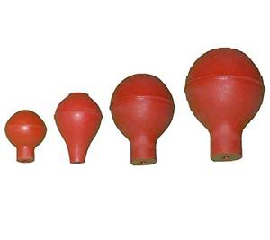 Les ampoules en latex servent de source de vide pour le remplissage des réactifs à travers une pipette ou une pipette Pasteur et contrôlent le flux de liquide. - Product Image 3