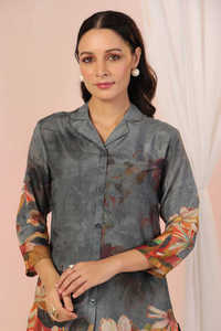 Vestido de fiesta para mujer Co-Ord Set a precio de fábrica Bellamente diseñado Tela de seda Estampado floral Patrón Set Lounge Wear - Product Image 2