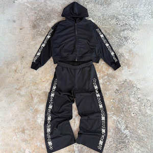 ชุดวอร์มสตรีทแวร์วินเทจผ้าฝ้าย 100% หนานุ่มสำหรับผู้ชาย เสื้อฮู้ดซิปประดับคริสตัลแบบสั่งทำพิเศษและกางเกงจ็อกเกอร์แบบสองชิ้น รับผลิตแบบ OEM - Product Image 3