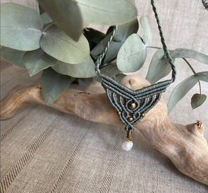Collier fait main macramé avec perles en laiton et collier tour de cou taille réglable Labradorite, collier de perles de pierre de lune - Product Image 2