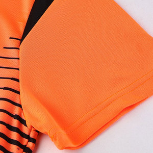 เสื้อฟุตบอลชาย เย็บตะเข็บเสริมความแข็งแรง ขนาดมาตรฐาน - ผู้ผลิตขายส่ง - Product Image 4
