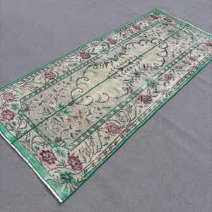 พรมวินเทจสไตล์ตุรกี ขนาด 3.4x7.9 ฟุต พรมขนสัตว์ขอบสีเขียว - Product Image 2