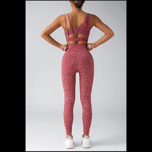 Mallas sexis de LICRA sin espalda para mujer, ropa de gimnasio personalizada con conjunto de Yoga a todo color, 3 piezas, patrón de talla grande sin costuras para Fitness - Product Image 3