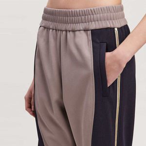 Fabricant OEM – Pantalon de survêtement évasé taille haute élastique pour femme – Hiver – Personnalisation de marque disponible – Matière légère – Vente en gros - Product Image 3