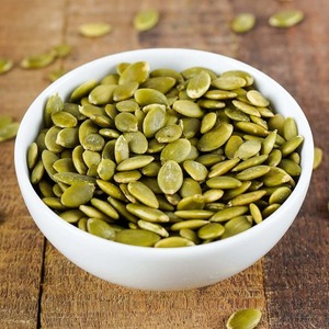 เมล็ดฟักทองธรรมชาติคุณภาพสูง ขายดี เมล็ดพืชเพื่อสุขภาพสำหรับทำขนมขบเคี้ยว จำหน่ายส่งออกจำนวนมากสำหรับผู้ซื้อ - Product Image 3