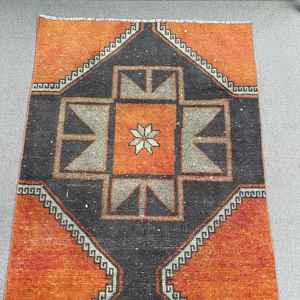 Tapis de 2,4 x 8,2 pieds, tapis turc vintage, tapis orange style sud-ouest - Product Image 3