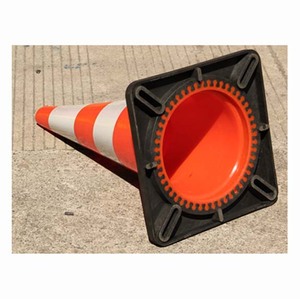 Cono DE TRÁFICO DE PVC reflectante naranja de 700mm de Pakistán, PC portátil, instalaciones de advertencia de carretera, cono de tráfico de 70cm - Product Image 2