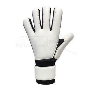 Gants de gardien de but légers conçus pour une flexibilité de confort et une protection maximale des mains Gants de gardien de but de football - Product Image 2