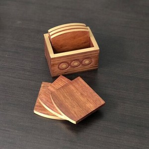 Ensemble de luxe Sous-verres artisanaux en bois et laiton incrustés chez Star Crafts India pour la maison et le bureau - Product Image 4