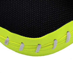 2025 Gold Punch Training Pads Bouclier de bras en cuir pour MMA Kicking & Punching - Product Image 5