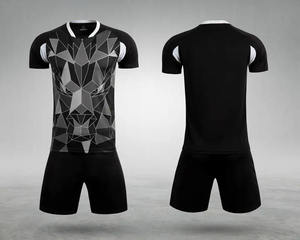 Camisetas de Fútbol Sublimadas Personalizadas, 100% Poliéster, Transpirables, Impermeables, Calidad de Exportación para Compradores de EE. UU. y Europa - Product Image 4