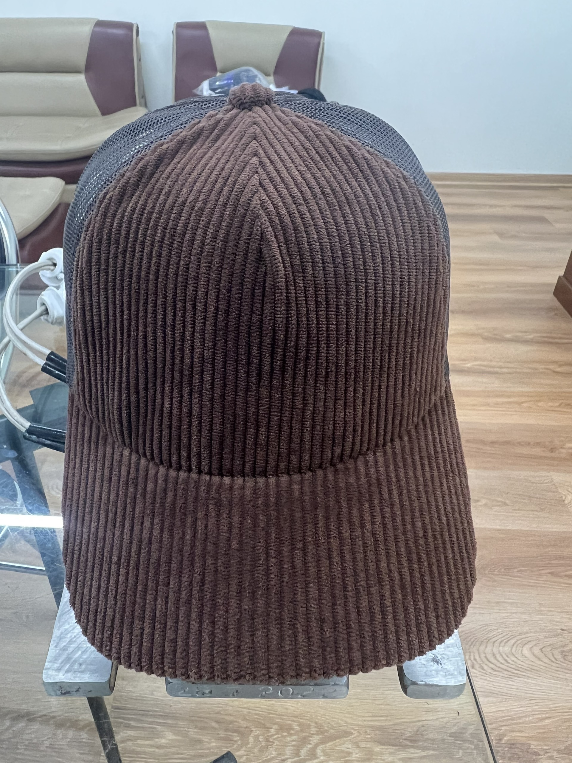 สีน้ำตาล