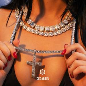 สร้อยเทนนิสประดับโมอิสซาไนต์ขนาด 10 มม. พร้อมกำไลเทนนิสทอง 14K สุดหรู - Product Image 5