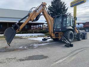 Chargeuse à bras articulé de 15 tonnes de capacité nominale, modèle 2020, utilisée pour les chargeuses forestières 580. - Product Image 4