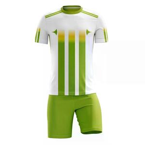 Ensemble de maillots de football respirants de haute qualité, conception d'uniformes personnalisés OEM - Product Image 5