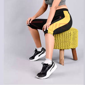 Nueva llegada de las mujeres de color sólido de Yoga Capri Legging Patchwork diseño personalizado Logo cordón al por mayor precio Fitness Capri Legging - Product Image 6