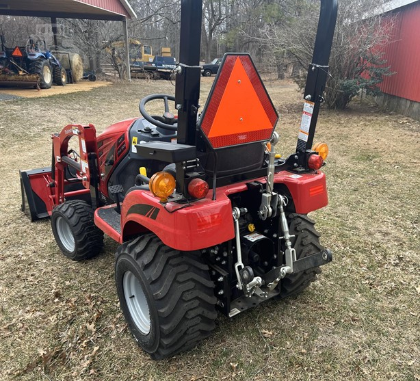 mini tractor hst 4x4