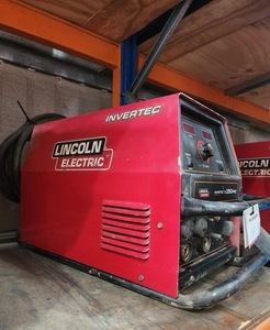 ใช้สำหรับเครื่องเชื่อมไฟฟ้า Flextec 350 AC แบบอาร์ค พร้อมมอเตอร์ AC รองรับการเชื่อมแบบหลายเฟส - Product Image 1