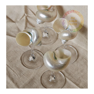 Vente en gros Turbo Burgess Verre à vin et gobelet à coquille Tasses à cocktail artisanales pour les bars côtiers et les restaurants de villégiature - Product Image 4