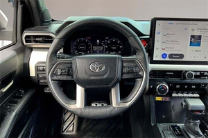 2024 pour Tacoma Hybrid TRD Sport HV Double Cab 4WD Automatique R20 Volant à Gauche Caméra Arrière Sièges en Tissu Foncé - Product Image 2