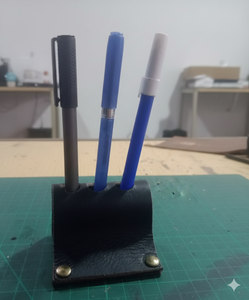 Portalápices Ejecutivo de Cuero Genuino, Soporte Redondo para Bolígrafos, Estuche para Plumas Estilográficas, Regalos Personalizados Anwar Enterprises - Product Image 1