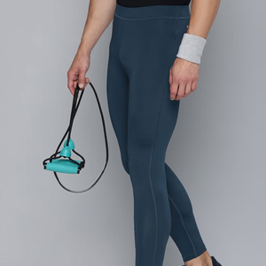 Calzoncillos largos ligeros transpirables para hombre con tela térmica de lana merino 200GSM pantalones de capa base OEM hechos a medida para ropa de invierno - Product Image 5