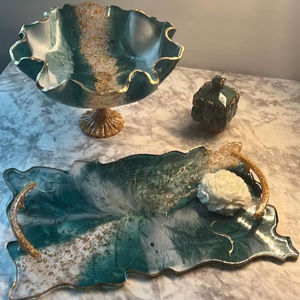 TITLES MEILLEUR PLATEAU EN RÉSINE MODERNE FAIT À LA MAIN Élégant Plateau Écologique Jetable Arrondi pour le Service et le Style de la Maison - Product Image 1